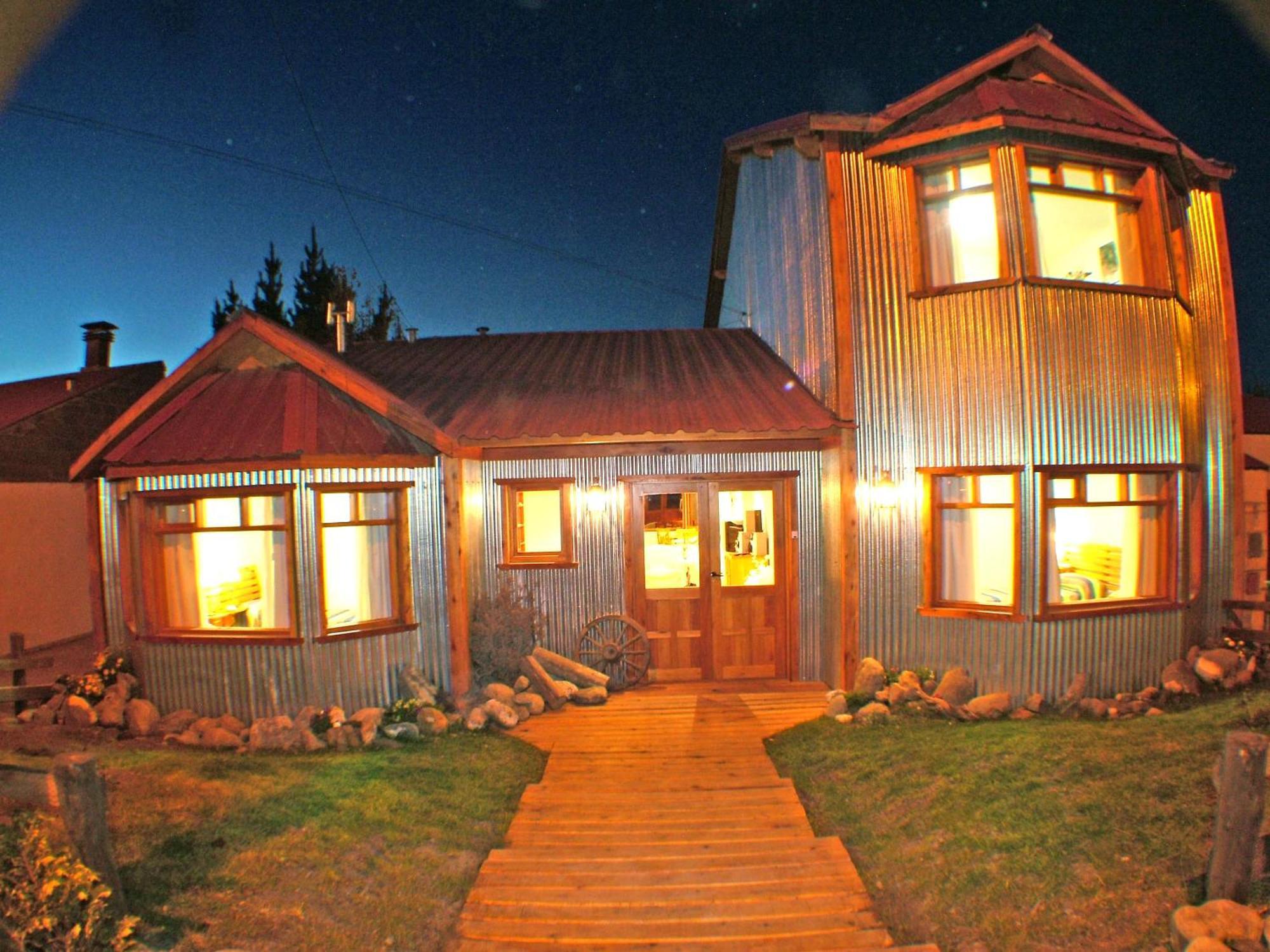 Posada Karut Josh El Calafate Luaran gambar