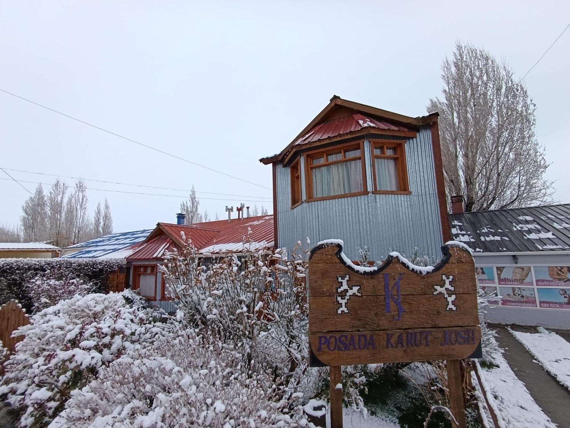 Posada Karut Josh El Calafate Luaran gambar