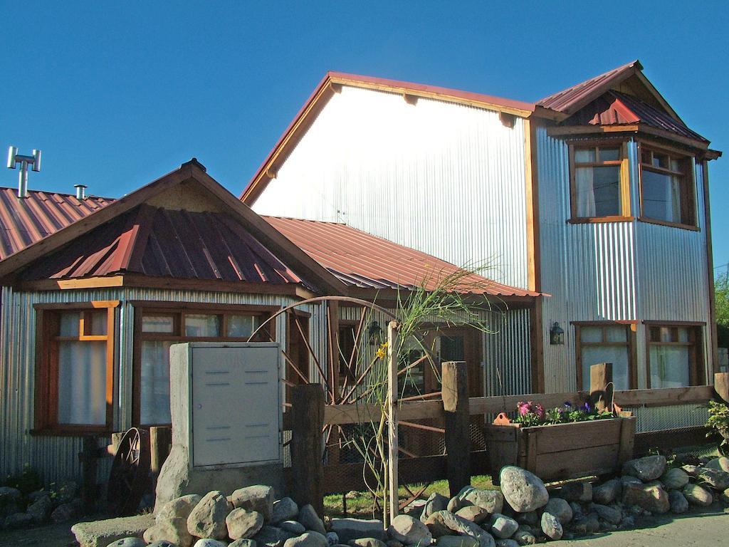 Posada Karut Josh El Calafate Luaran gambar